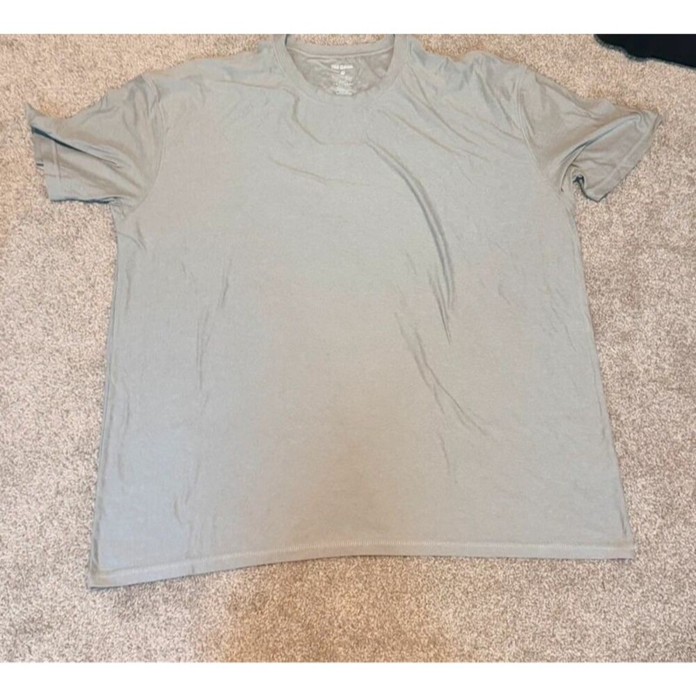 True Classic Oatmeal T shirts Men’s Like New